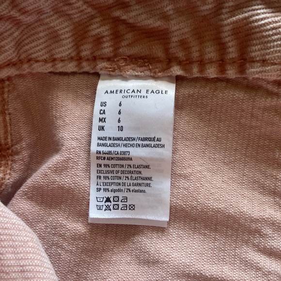 American Eagle Pink corduroy shorts - Picture 3 of 4